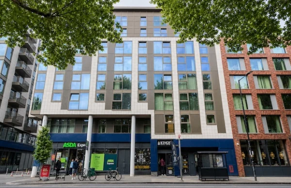 153 Tower Bridge Road