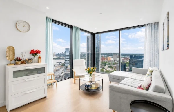 Hampton Tower, South Quay Plaza, 2 Bedrooms