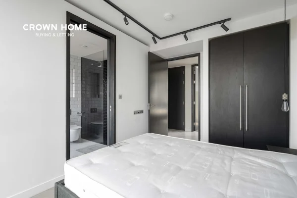 One Crown Place, 2 Bedrooms