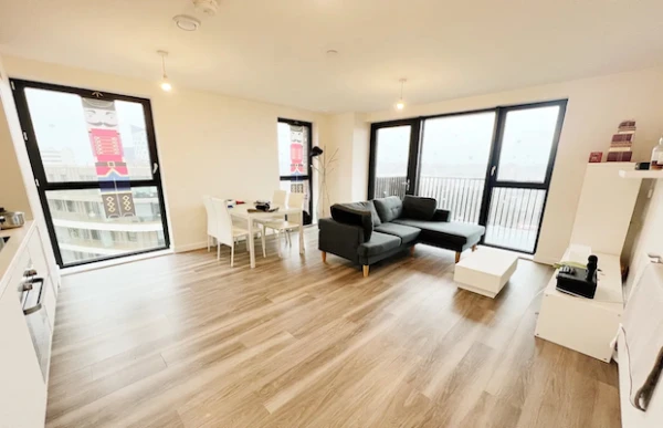 No. 10 Watkin Road, 2 Bedrooms
