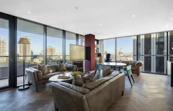 1 Merino Gardens, London Dock, 2 Bedrooms