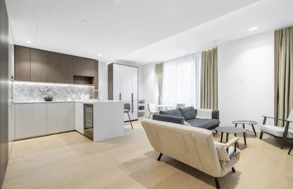 30 Casson Square, Southbank Place, Manhattan-Style