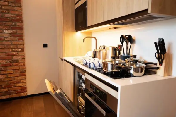 The Stage Apartments, Studio