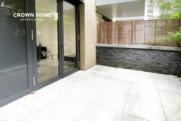 Meranti House, Studio