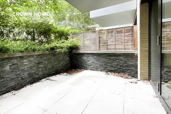 Meranti House, Studio