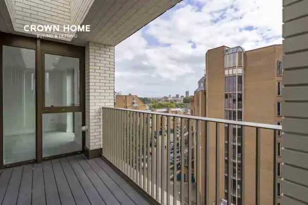 3 Boxwood Gardens, London Dock, 2 Bedrooms - COPIED
