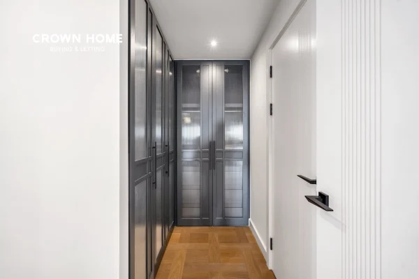 2 Merino Gardens, London Dock, 3 Bedrooms