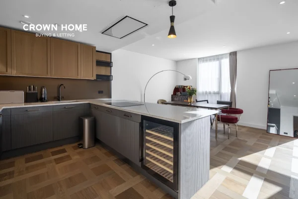 2 Merino Gardens, London Dock, 3 Bedrooms