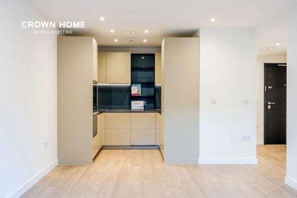 Scarlet Court, Woodberry Down, N4