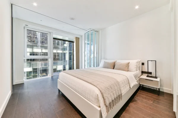 8 Casson Square, Southbank Place, 1 Bedroom