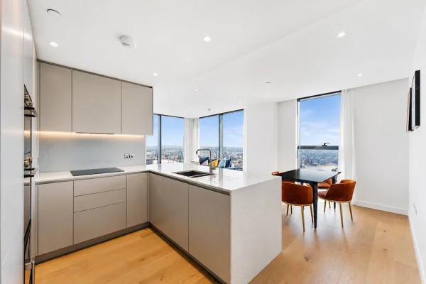 Hampton Tower, South Quay Plaza, 2 Bedrooms