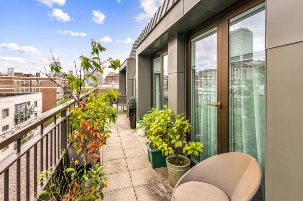 Drake House, 3 Bedroom Penthouse