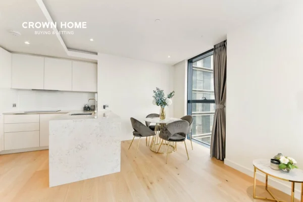Hampton Tower, South Quay Plaza, 2 Bedrooms