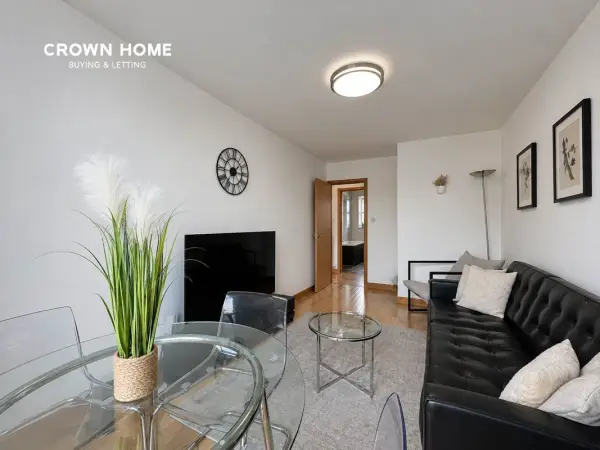 Hogarth Road, 2 Bedrooms