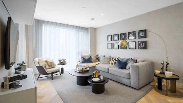 Property Tour: 2 Bedrooms, Chelsea Creek