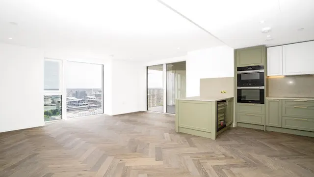 Property Tour: 2 Bedrooms, King's Tower