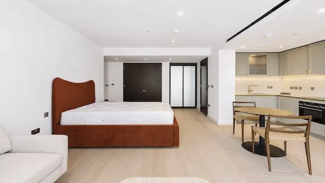 Property Tour: Studio, West End Gate, W2